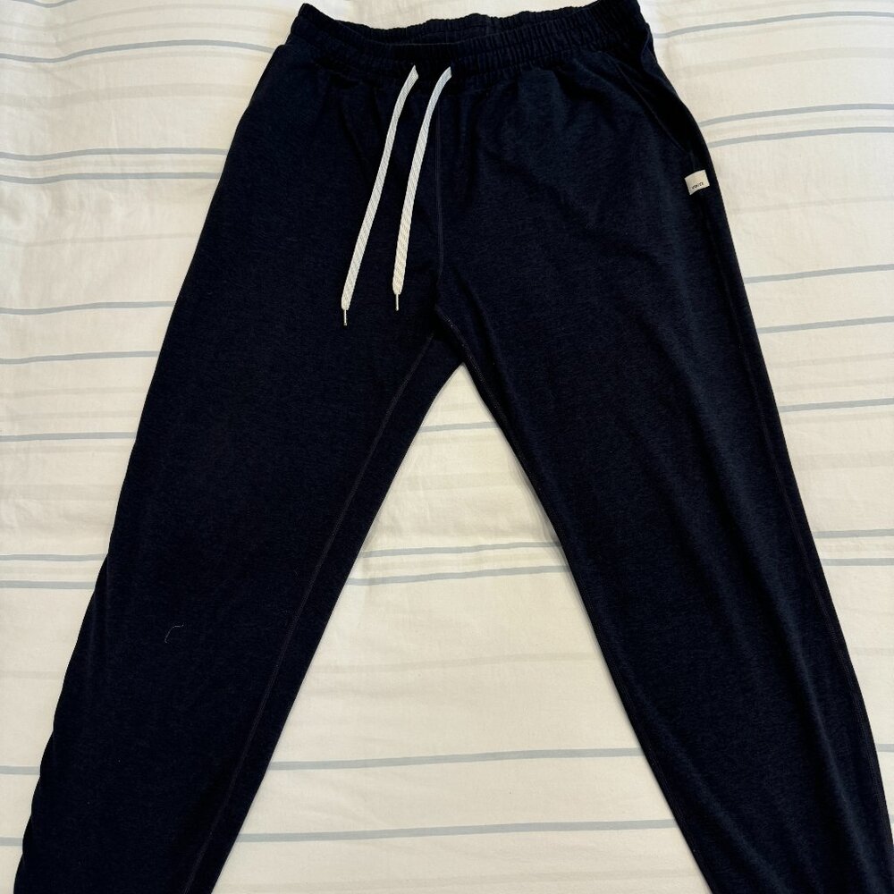 Vuori Performance Jogger Women's DreamKnit™ Joggers, Black, Size M